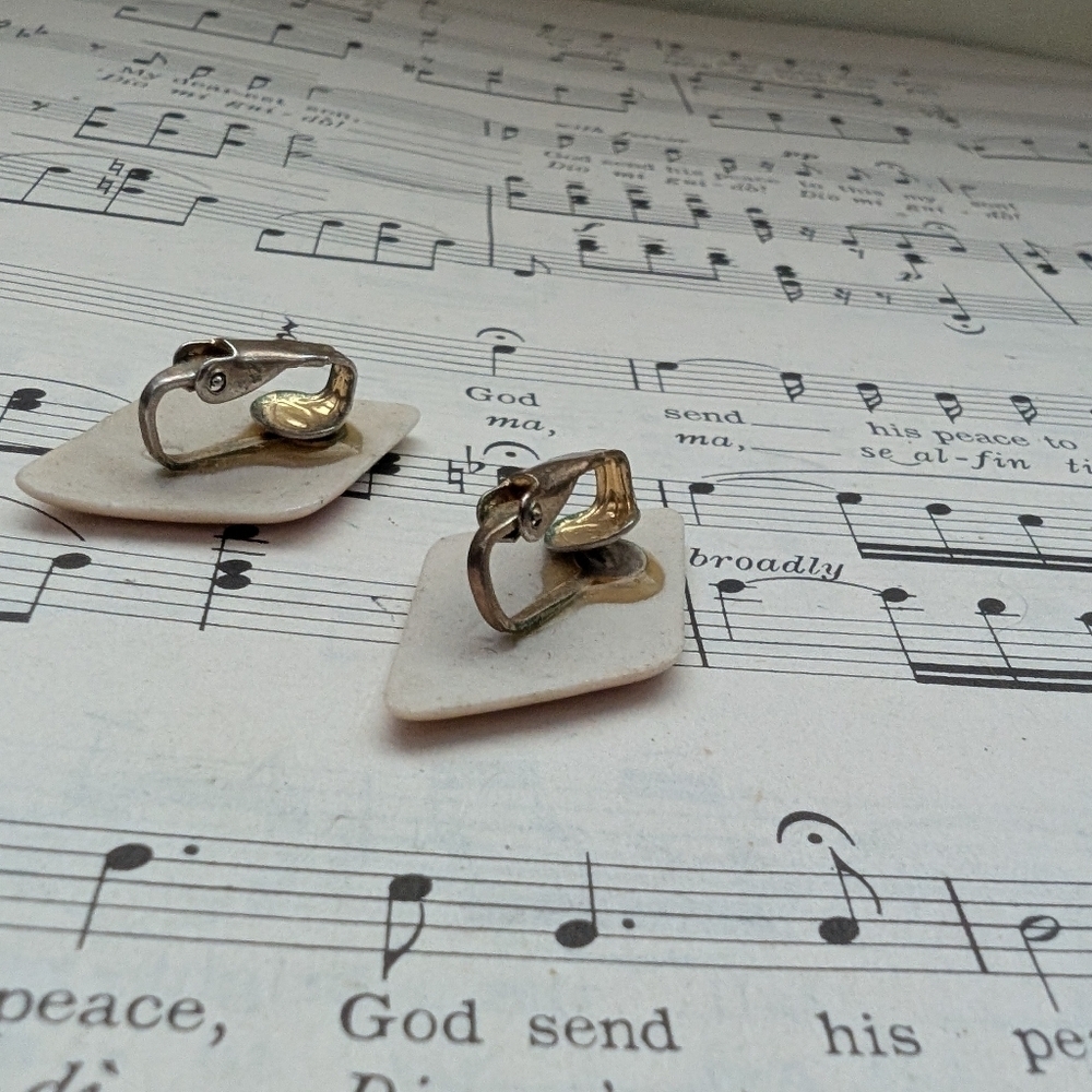 Iridescent Diamond-Shaped Earrings - Picture 6 of 6